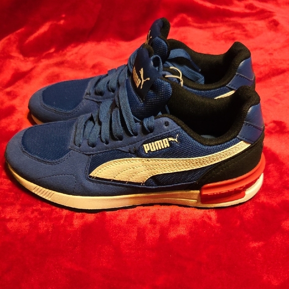 Puma Blue Sneakers - Picture 2 of 4
